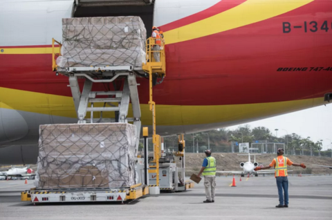 关键时刻  一架中国货机抵达委内瑞拉