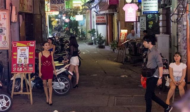 越南第一大城市 没想到夜晚生活这么丰富