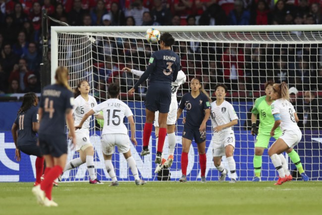 女足世界杯揭幕 地主法国开门红 4：0大胜南韩