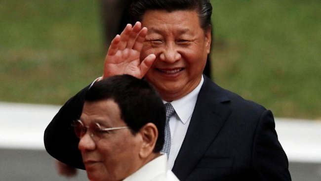 菲律宾外长疑对中国发飙：懦夫！