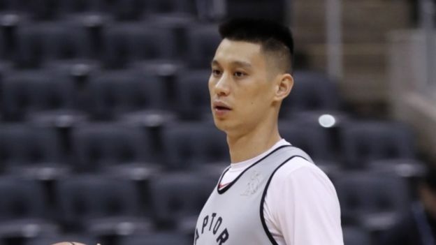 林书豪：NBA总决赛首位登场夺冠的华人球星