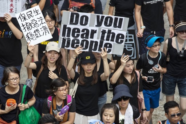 撤修法让林郑下台 还是对香港更狠？习近平难了