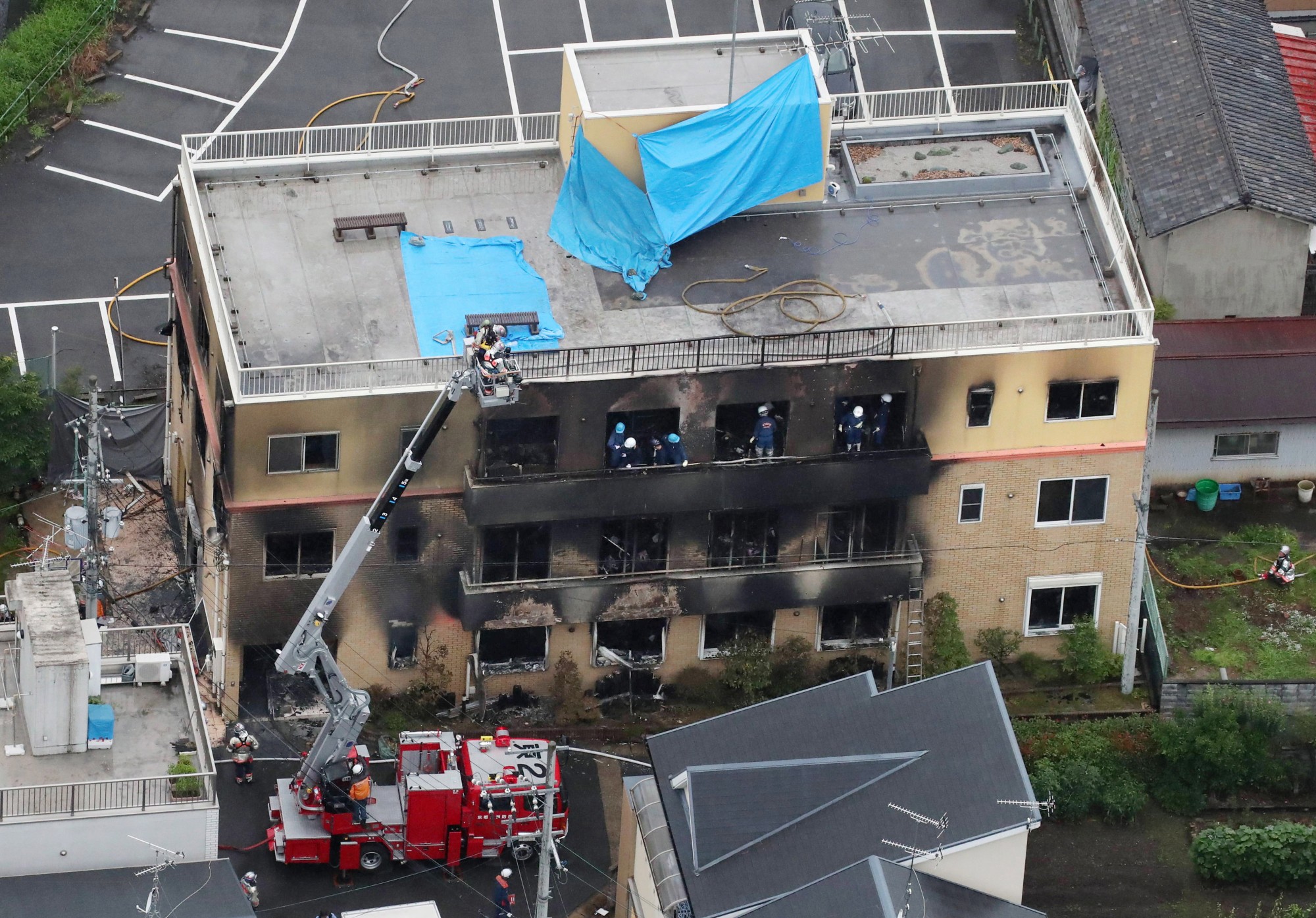 日本知名动画制作公司「京都动画」位于京都市伏见区的工作室，昨日发生震惊全球的纵火事件，至今已酿33死、36伤。（欧新社）