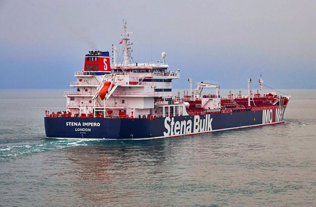 紧张气氛升级 英国油轮在波斯湾遭伊朗扣押