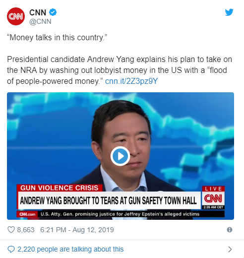 杨安泽竞选活动大哭，他能成为首位华裔总统吗？