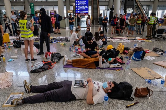 美国重磅警告：镇压香港抗议后果严重