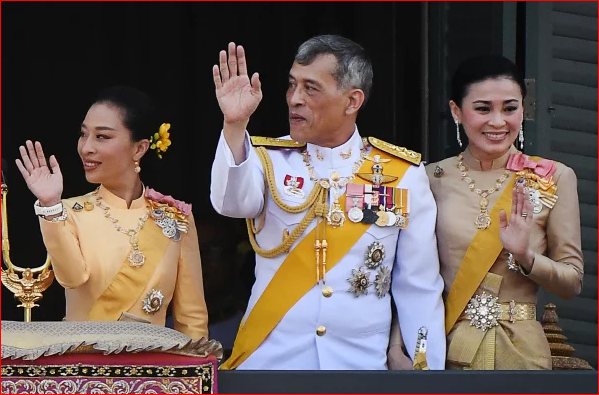 泰国最美公主 被剥夺头衔 远嫁美国