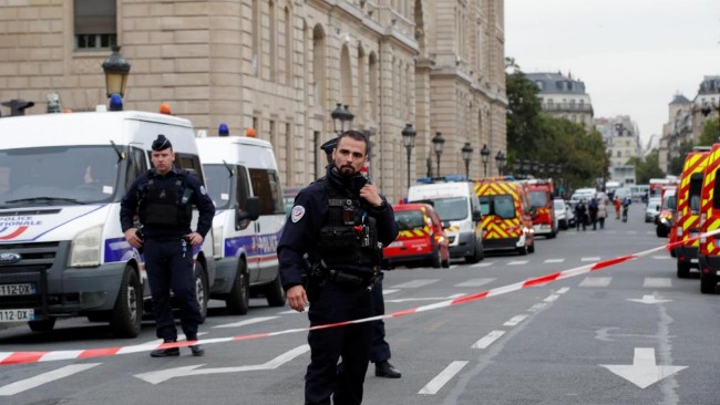惊呆了！巴黎警署出现杀警惨案