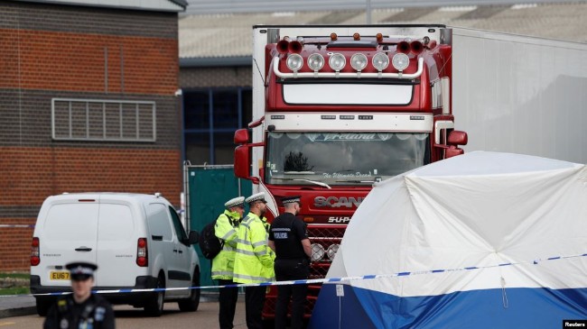 惊！英国警方证实车货柜里39具尸体是中国人