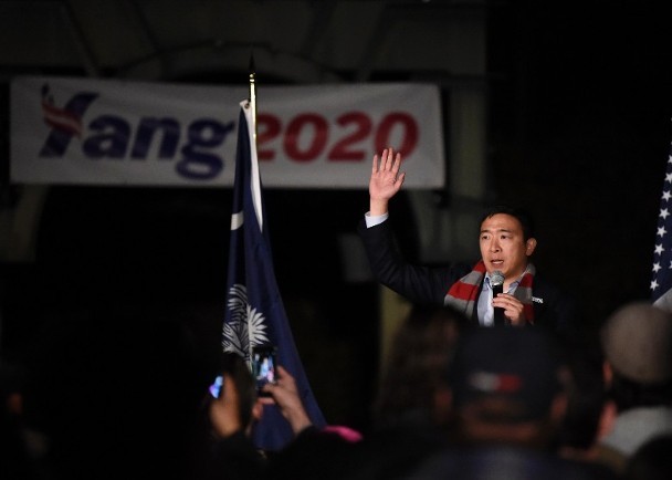 美国大选华裔候选人杨安泽收到死亡恐吓