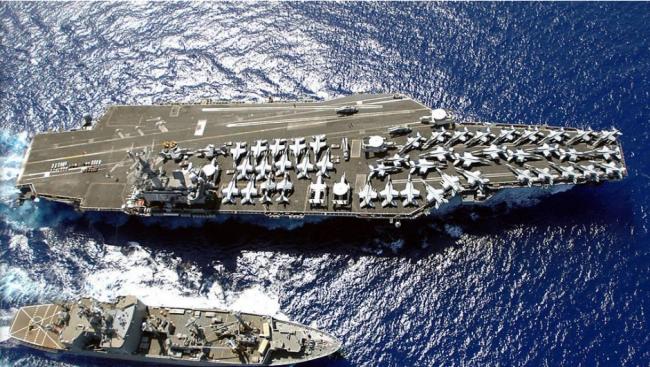 美国向朝鲜半岛部署两个航母战斗群