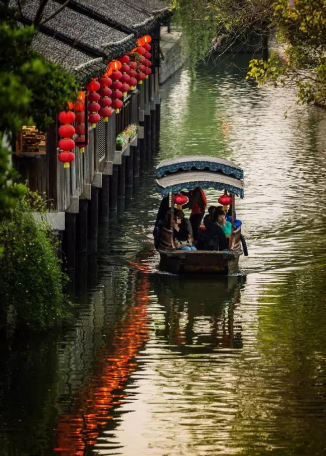 中国最值得去的20个古镇 满足你所有的古镇情节