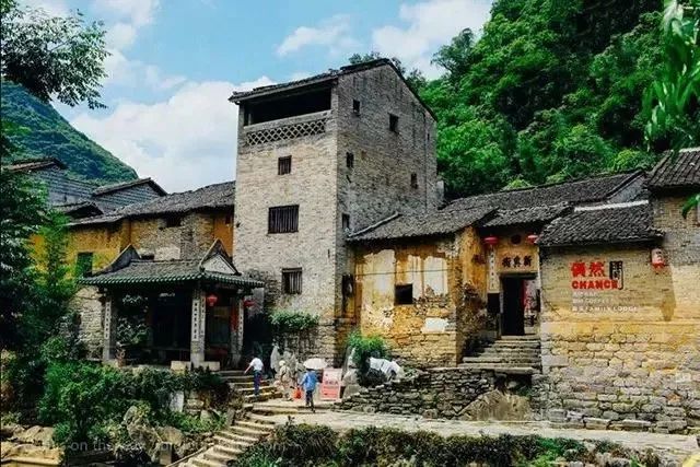 中国最值得去的20个古镇 满足你所有的古镇情节