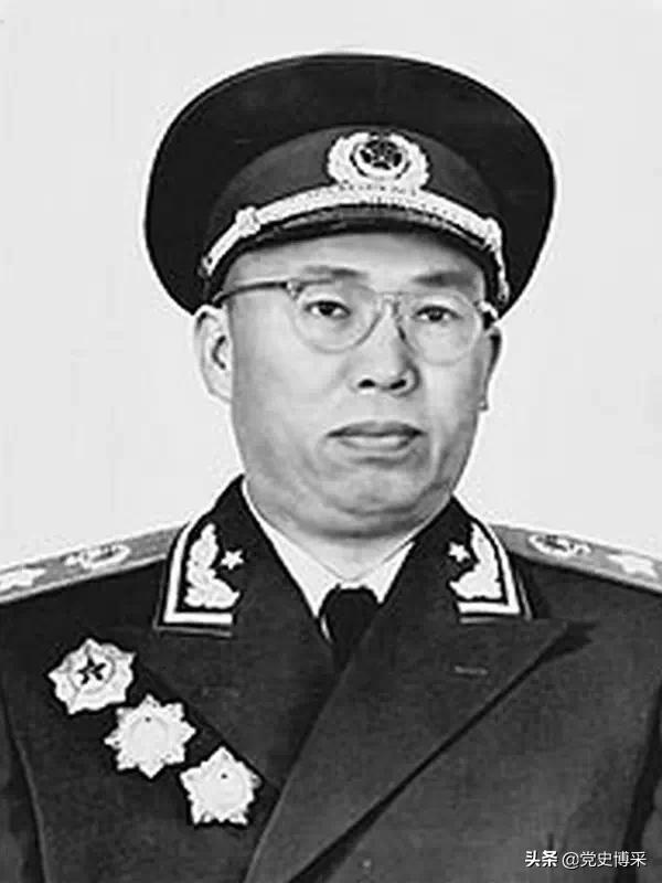 罗荣桓是怎么引起毛泽东关注的？感叹发现晚了