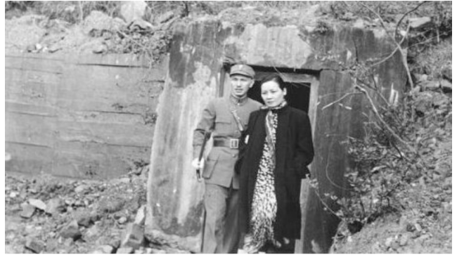 日军针对蒋介石斩首轰炸 谁出卖了中华民族？