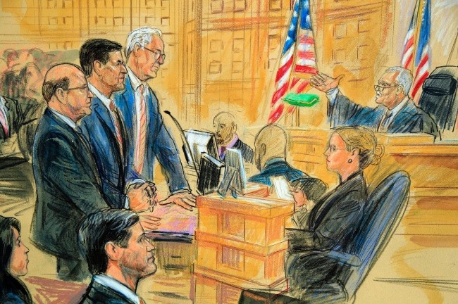美国司法部争议撤告"买办将军"佛林的伪证事件