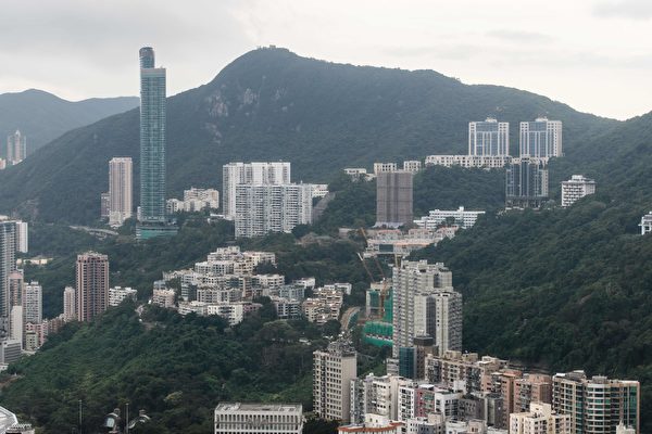 豪宅折让千万元售出 香港房产市场全面受挫
