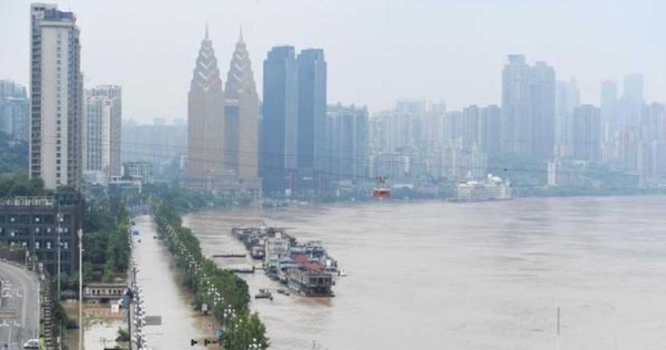 “河流和路一样高” 重庆水位191.62米创纪录