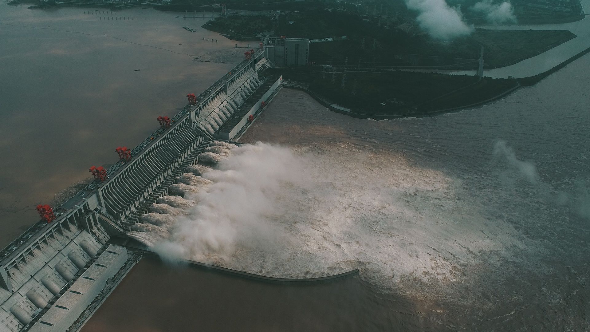此次洪水过程，刷新了三峡枢纽工程自2003年建库以来的多项纪录，如最大洪峰、首次洪水橙色预警等。