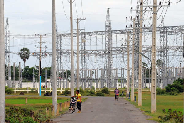 “一带一路”成债务陷阱 老挝被迫将电网交中企