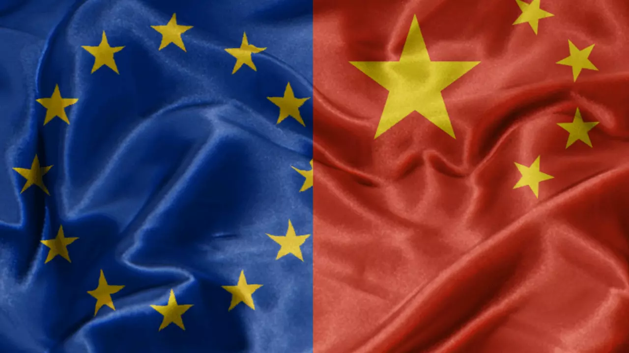 中欧峰会9月14日在中国国家主席习近平及欧盟轮值主席默克尔、欧盟理事会主席米歇尔以及欧盟委员会主席冯德莱恩之间举行。