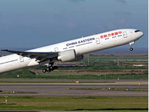 中国急增32个境外病例 东航停飞上海马尼拉航线