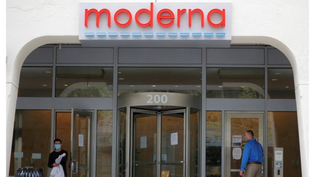 A sign marks the headquarters of Moderna Therapeutics, which is developing a vaccine against the coronavirus disease (COVID-19), in Cambridge, Massachusetts, U.S., May 18, 2020