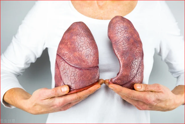 肺部开始“癌变”  四肢会有3种“迹象”