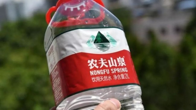 “卖水的”又登顶中国首富了 这次能坐多久？