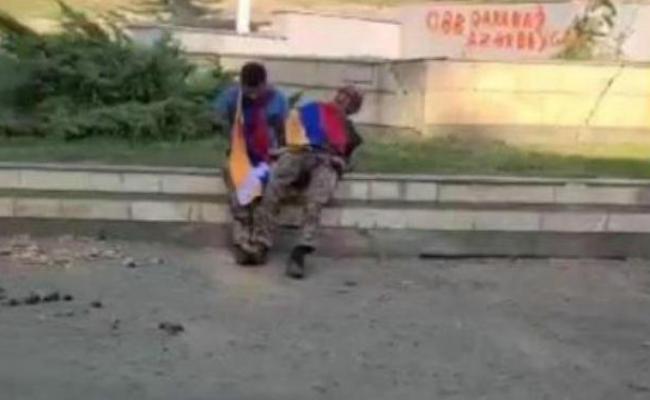 阿塞拜疆发动大屠杀 用国旗捆住战俘扫射