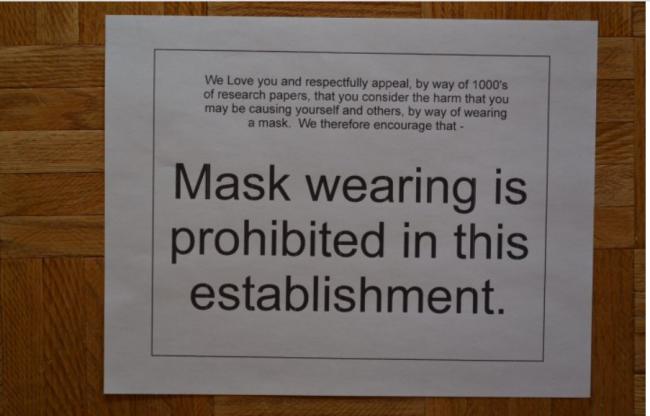 卑诗内陆商店贴告示禁止顾客戴口罩
