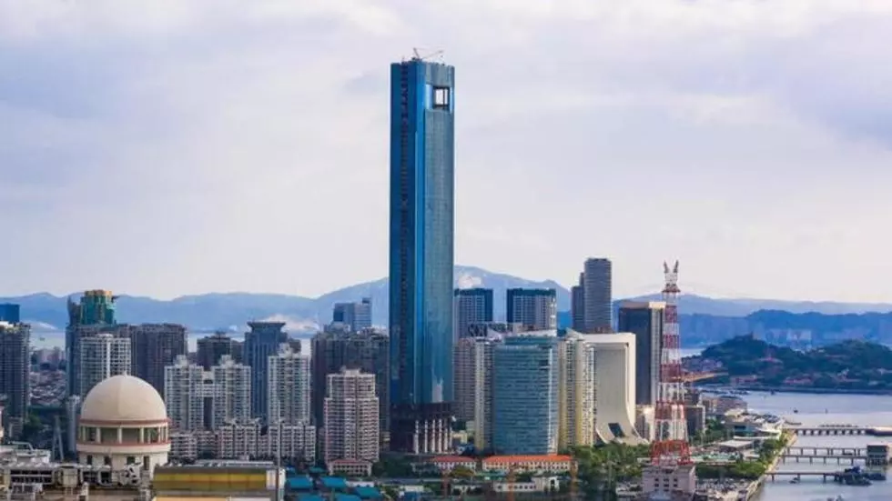 “福建第一高楼”厦门国际中心远眺图