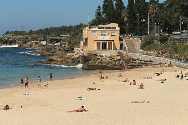 悉尼东区推出新措施 助著名海滩在夏日开放