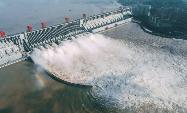 中国三峡大坝吸金超2兆 专家：掌权者的提款机