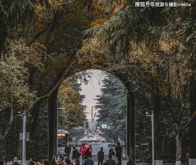 藏在南京市区中的故宫 只剩下了一个城门？