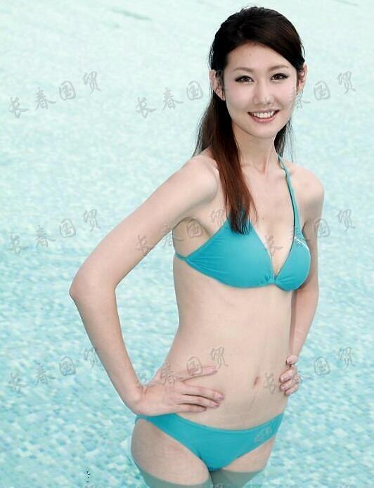 王宝强女友10年前泳装照曝光 身材出众清纯靓丽