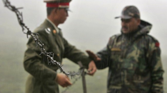 中共西藏军区给士兵配备自杀和军官遥控灭口装置