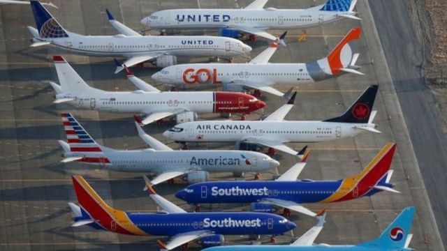 2019年9月波音737Max 被美国航空管理局禁飞后，华盛顿州格兰特县国际机场停机坪上泊停着各国航空公司的737 Max。（资料图片）