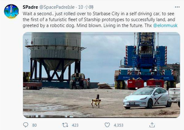 机器狗检查残骸 SpaceX爆炸后惊现“赛博庞克”