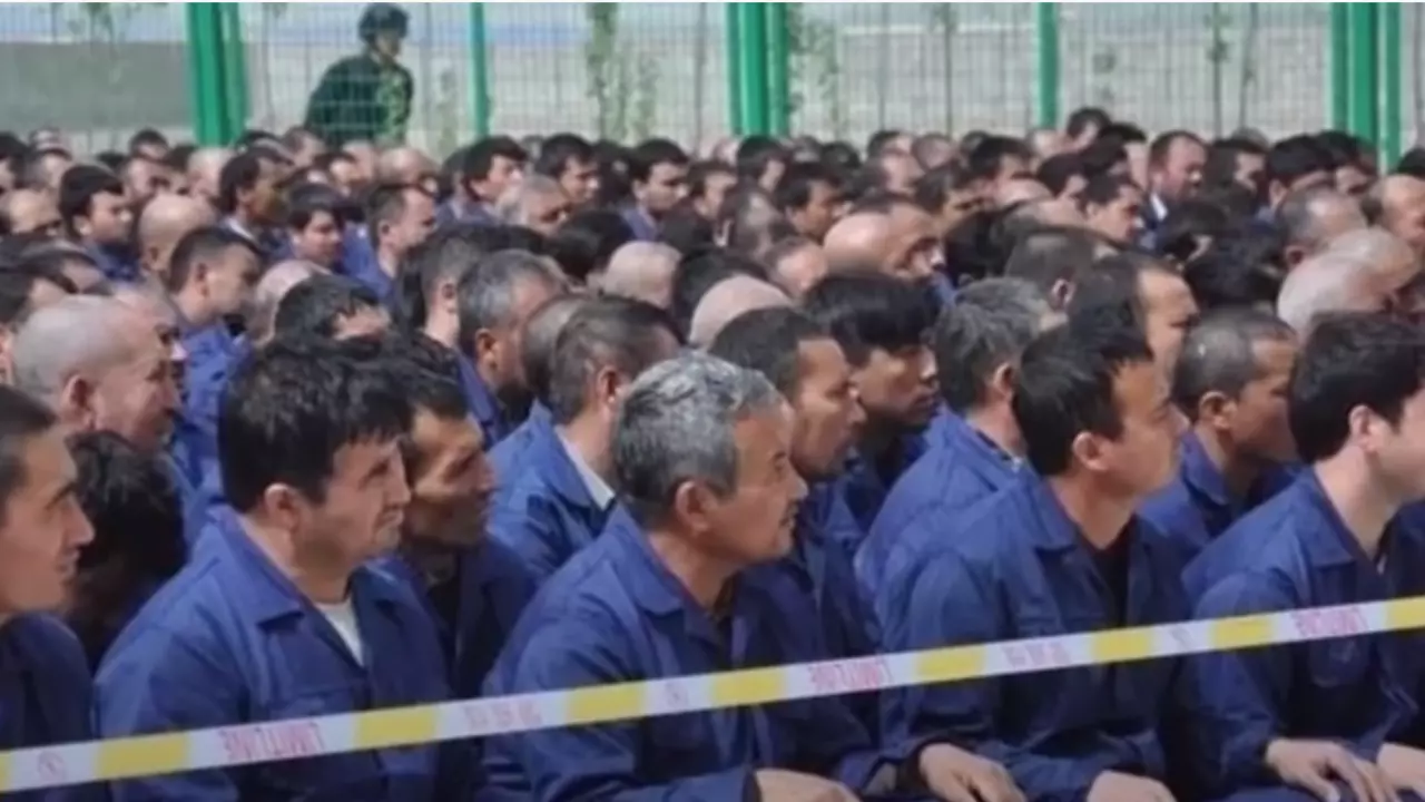 新疆两名维吾尔前高官 因“分裂”被判死缓