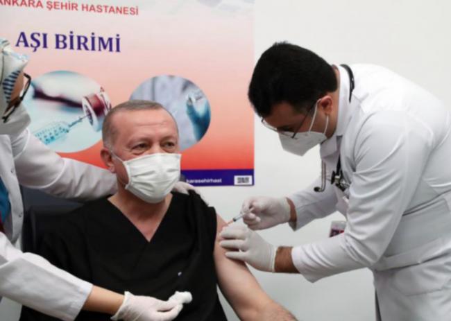 波兰放弃采购中国新冠疫苗 总统透露原因