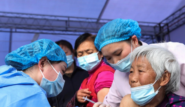 中国疫苗高度短缺 部分居民未能打第二剂