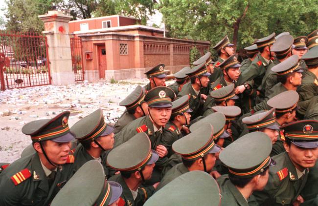 1999年美轰炸中国使馆 江泽民忍辱负重决策内情
