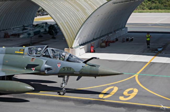 人肉标靶的疯狂试炼：法国空军的幻象战机霸凌案