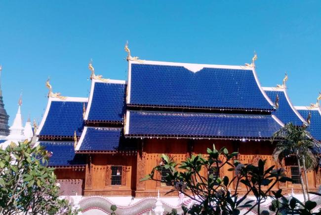 泰国清迈的蓝庙 如同置身东海龙宫