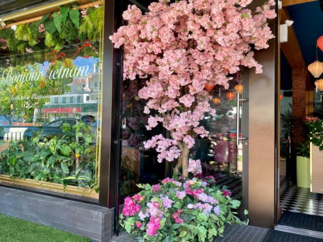 温哥华这家餐厅是被花仙子施了魔法么？