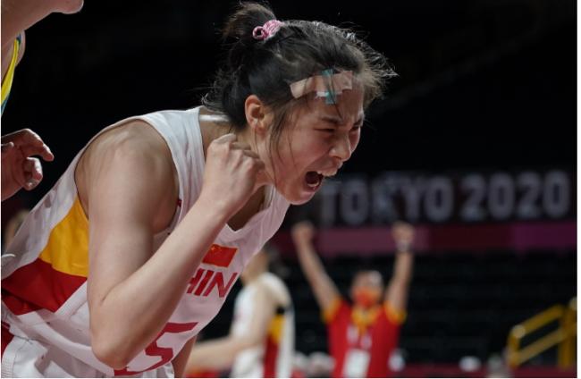 三战全胜！中国女篮小组第一晋级八强
