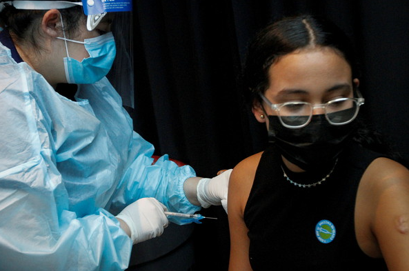 流感疫苗也有用 研究：新冠并发症降低58%
