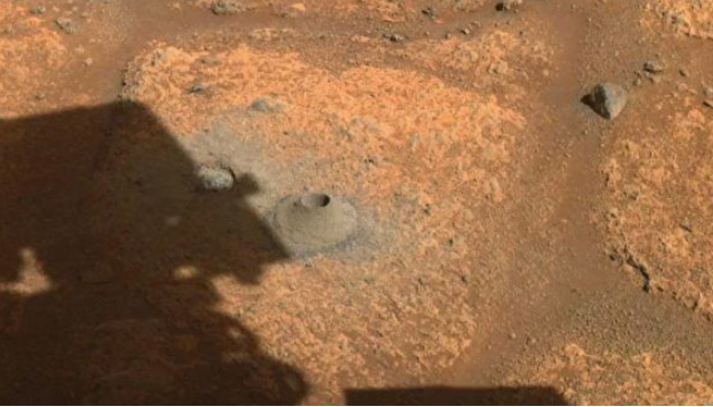 毅力号首次在火星地表采样 出意外了…