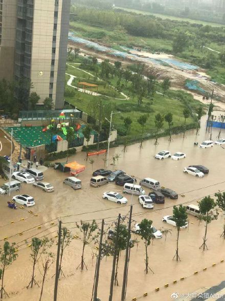 河南大暴雨又来了！郑州地铁隧道紧急关闭